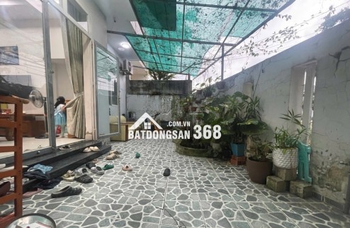 7 tỷ 2 - 100m ngang hơn 8m nhà 3 tầng kiên cố sát Vạn Phúc City - HẺM XE HƠI TỚI CỬA